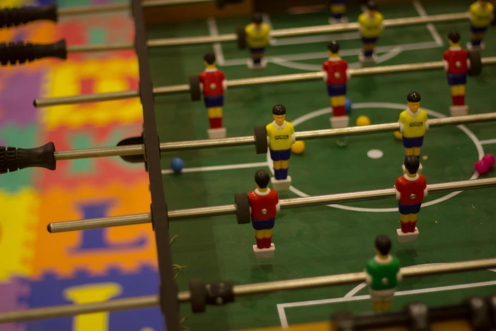 Rest Night Serviced Apartments- Alhamra Riyad Dış mekan fotoğraf Table football